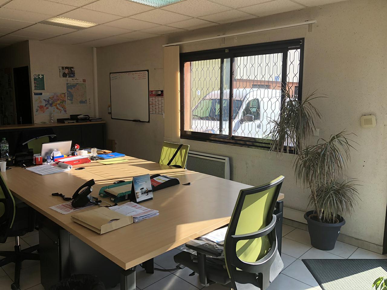 Local d'activité Saint-Laurent-de-Mure 530m² Location local d'activité Saint-Laurent-de-Mure Rhône OLACT2423446 6
